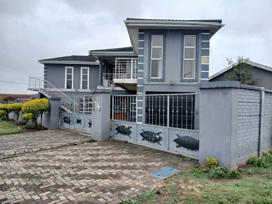 7 Bedroom Property for Sale in Amalinda Eastern Cape